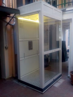 Εγκατάσταση εξωτερικού αναβατόριου ασανσερ