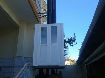 Εγκατάσταση εξωτερικού αναβατόριου ασανσερ