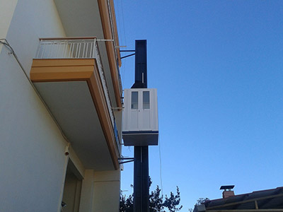 Εγκατάσταση εξωτερικού αναβατόριου ασανσερ