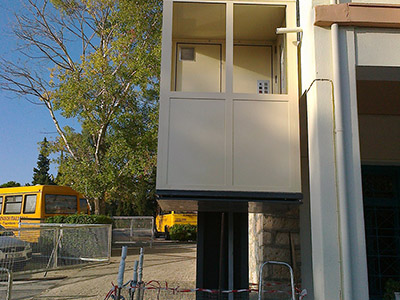 Εγκατάσταση εξωτερικού αναβατόριου ασανσερ