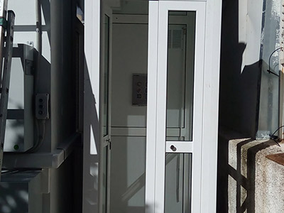 Εγκατάσταση εξωτερικού αναβατόριου ασανσερ