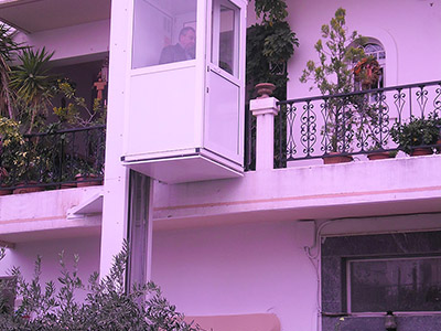 Εγκατάσταση εξωτερικού αναβατόριου ασανσερ