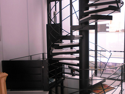 Εγκατάσταση εξωτερικού αναβατόριου ασανσερ