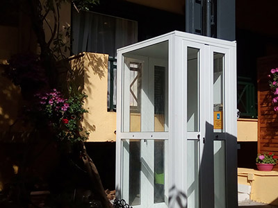 Εγκατάσταση εξωτερικού αναβατόριου ασανσερ