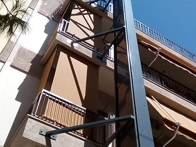 Εγκατάσταση εξωτερικού αναβατόριου ασανσερ