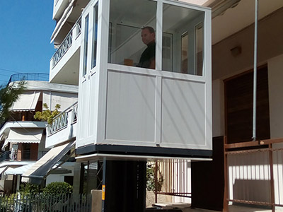 Εγκατάσταση εξωτερικού αναβατόριου ασανσερ