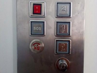 Εγκατάσταση εξωτερικού αναβατόριου ασανσερ