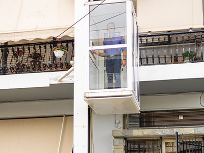 Εγκατάσταση εξωτερικού αναβατόριου ασανσερ