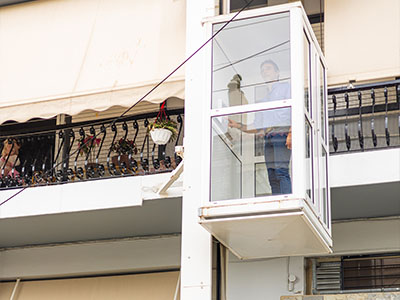 Εγκατάσταση εξωτερικού αναβατόριου ασανσερ