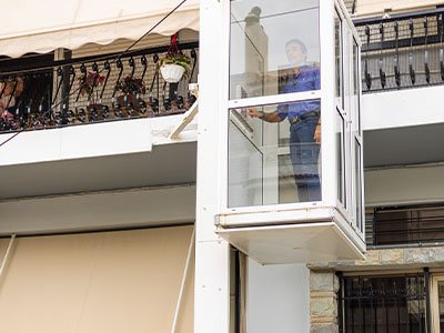 Εγκατάσταση εξωτερικού αναβατόριου ασανσερ