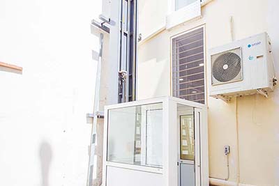 Εγκατάσταση εξωτερικού αναβατόριου ασανσερ