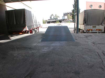 Εγκατάσταση βιομηχανικής ράμπας