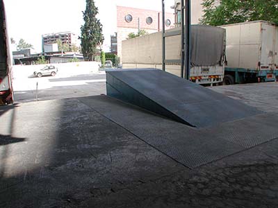 Εγκατάσταση βιομηχανικής ράμπας