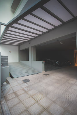 Σύστημα στάθμευσης για αυτοκίνητα