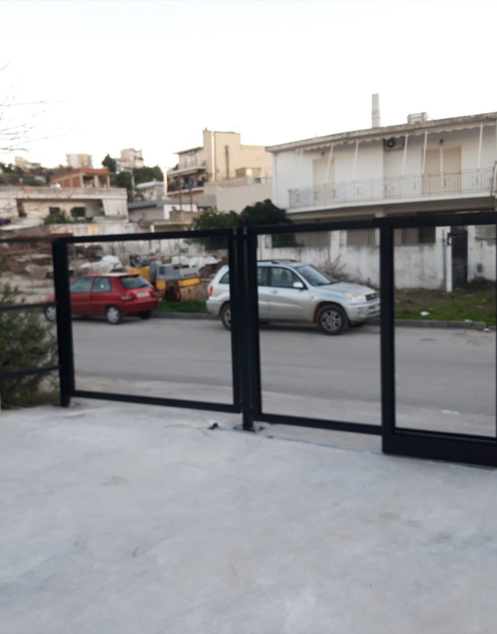 Μεταλλικές Κατασκευές - Συρόμενη επάλληλη αυλόπορτα